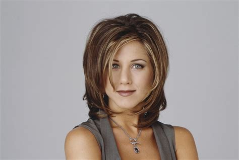 Everyone who watched the sitcom friends was hoping that ross and rachel, played by david schwimmer and jennifer aniston, would ride off into the sunset and live happily ever after. Jennifer Aniston Shares A 'Friends' Clip On Her Instagram ...