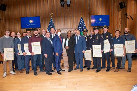 nypd news on twitter today nycmayor and nypdpc were joined by law enforcement officials in