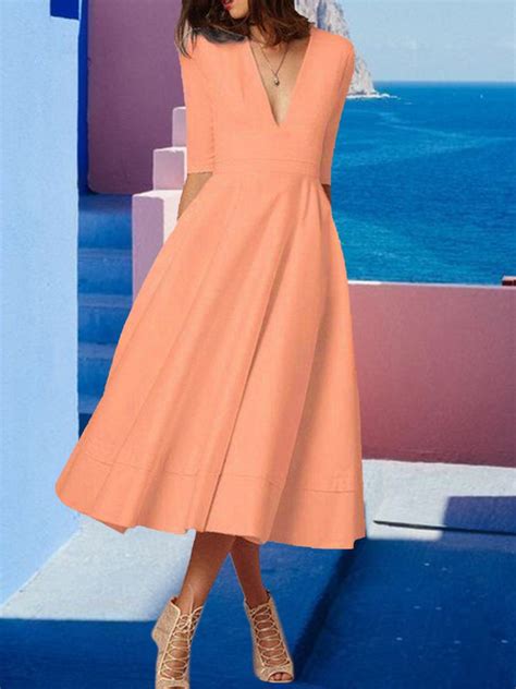 La robe longue ba&sh vous habille de son élégance naturelle. Robe Mi-Longue sexy Unicolore Et Rétro à Col en V | Auto ...