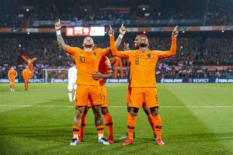 Programma oranje | nederlands elftal. Samenvatting Nederland - Wit-Rusland (4-0)