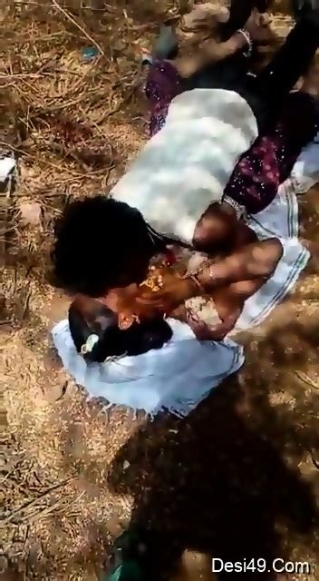 Indian Village Slutty Randi Woman Fuck In Outdoor At Field Eporner