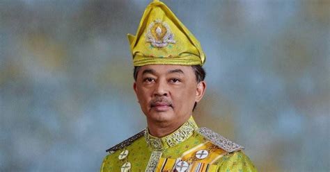 Pertabalan al sultan abdullah sebagai ydp agong ke 16. TERKINI Sultan Pahang Secara Rasmi Dilantik Yang Di ...