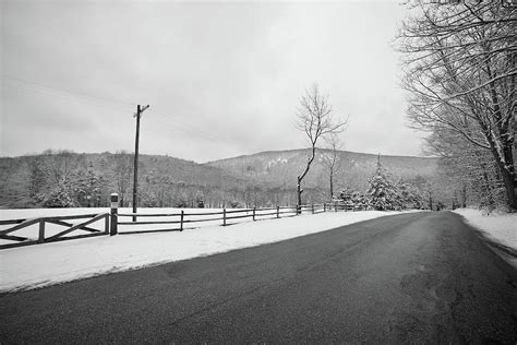 Country Road In The Winter Photograph By Kurt Von Dietsch Fine Art