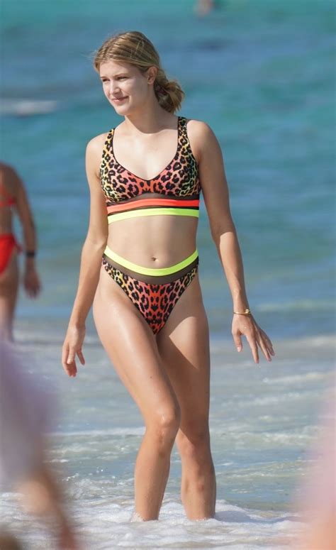 Eugenie Bouchard In Bikini At A Beach In Miami Hawtcelebs