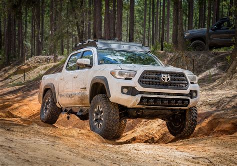 Pin By Luis On 2017 Toyota Tacoma Trd Off Road Toyota Tacoma Trd Pro