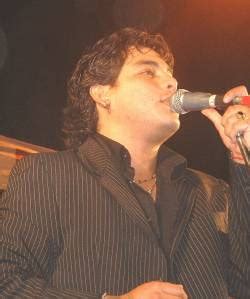 Ver las letras de leo mattioli y escuchar contigo me gusta, llorarás más de 10 veces, si te agarran las ganas, como podre y más canciones! la mejor musica: Uriel lozano