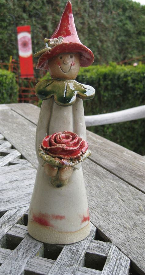Wir stellen dir 6 tolle ideen vor, wie du deine blumenkübel bepflanzen kannst. Ein toller Blickfang in jedem Garten oder Blumenkübel ...