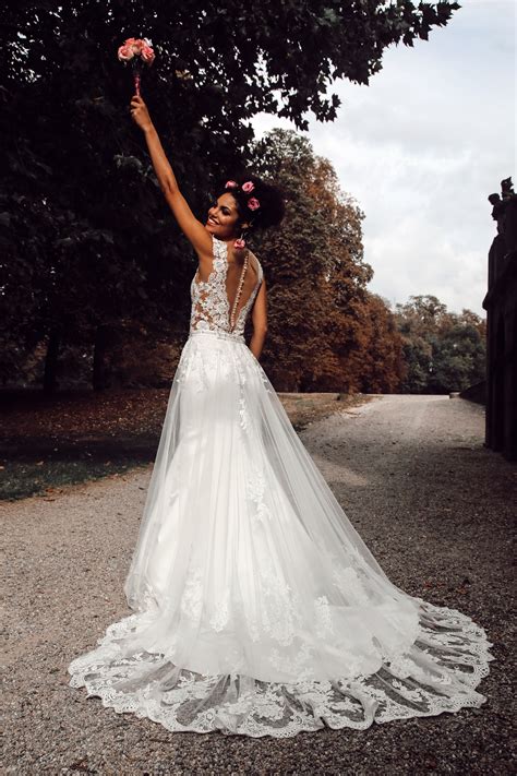 Second hand kleidung, markenbekleidung, schuhe und accessoires zu günstigen preisen. Pin auf Wedding, Hochzeiten Baden Württemberg