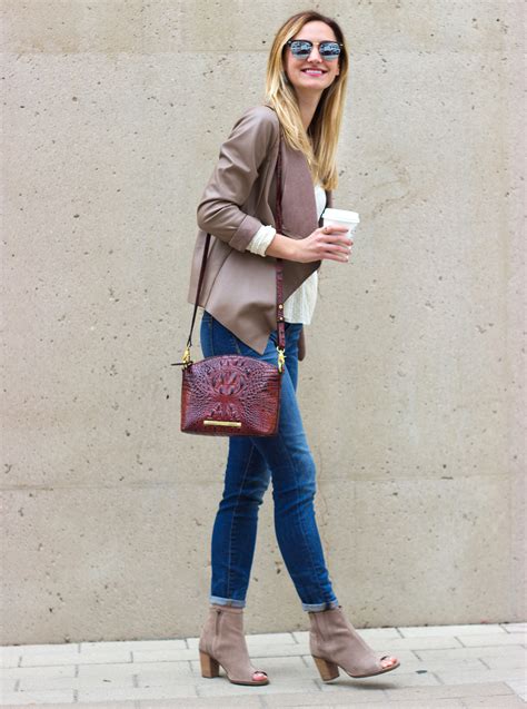 Skinny Jeans And Peep Toe Booties Livvyland Austin Fashion And Style