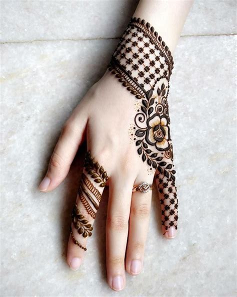 Tasmim Blog Stylish Simple Mehndi Design For Left Hand Back Side