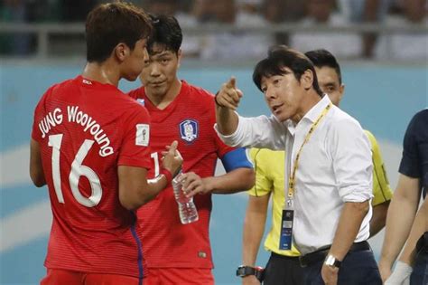 Quot 김영권 골 var로 인정 한국의 선제 득점 quot 독일전 후반 48분에 터진 극적인 선제골 sbs 박지성과 함께 2018 러시아 월드컵. 위기의 김영권, 과연 월드컵에 나갈 수 있을까 - 오마이스타