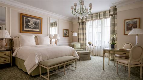 Luxury Paris Hotel Suites Rooms Four Seasons George V Paris Luxury