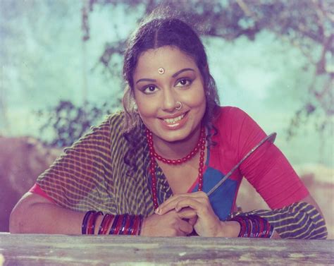 Padma Khanna Us Paar 1974 Vintage Bollywood Indian Actress Hot Pics Magazine Photography
