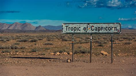 There are 10 countries, 3 continents and 3 water bodies that pass through the tropic of capricorn. Names Of Towns In Australia Where Tropic Of Capricorn Passes, / Is The Climate At All Places ...