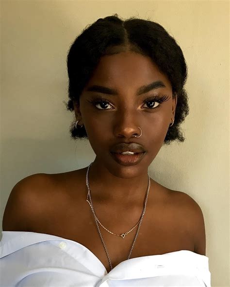 世界の美女 On Twitter In 2021 Beautiful Black Girl Dark Skin Beauty Pretty Black Girls