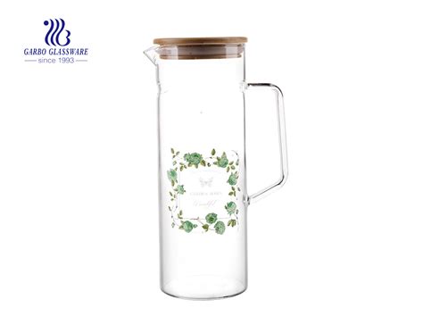 Luxury Boron Glass Borosilicate Glass Pitcher With Airtight Bamboo Lid Factory In China