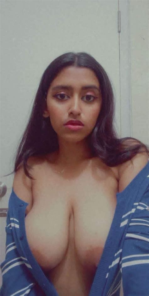 Big Boob Indian Girl Sanjana Nude Selfies Leaked Sexy Indian Photos Fap Desi