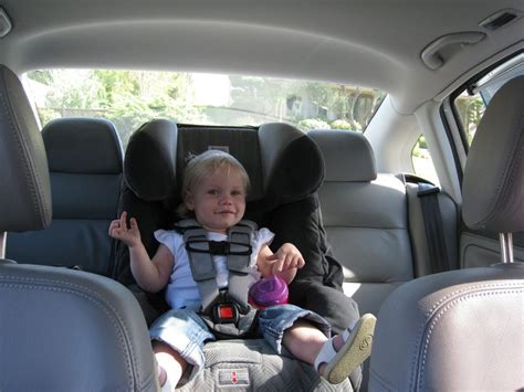 What Age Do Babies Use Forward Facing Car Seat