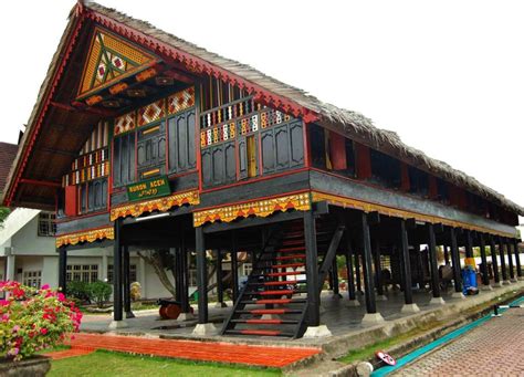 Epik 21 Gambar Rumah Adat Kalimantan 25 Di Merancang Inspirasi Rumah
