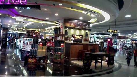 Vous souhaitez vous approvisionner en diamants et objets de votre jeu préféré ? Duty Free Shop New Delhi Airport India - YouTube