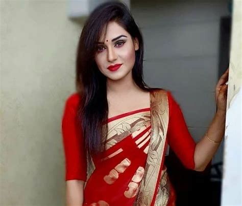 Hot Desi Bhabi And Aunties And Desi Girls Pics Navel Queens