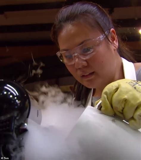 Masterchefs Linda Uses Liquid Nitrogen For The First Time And Smokes