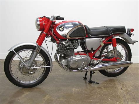 Honda was the first japanese automobile manufacturer to release a dedicated luxury brand, acura in 1986. 1965 Honda Super Hawk - National Motorcycle Museum