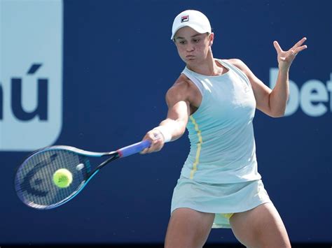Ashleigh Barty Fights Back In Third Set To Reach Miami Open Third Round Express Star