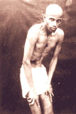 Vintage Yoga Photos From S A Look Back In History Yoga Photos Yogini Ashtanga Yoga