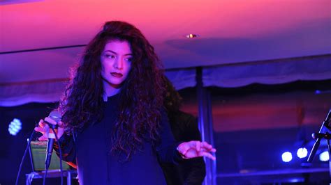 And we'll never be royals (royals) it don't run in our blood that kind of lux just ain't for us, we crave a different kind of buzz let me be your ruler (ruler) you can call me queen bee. Lorde Reveals Her Grammys Date And Her Secret Actual Age | Vanity Fair