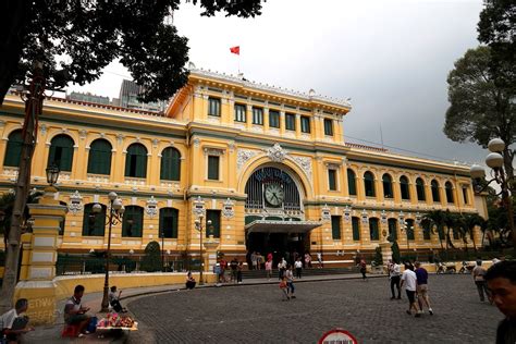 Saigon's guide to restaurants, street food, news, bars, culture, events, history, activities, things to do, music & nightlife. La Poste centrale de Saigon, Vietnam - VietnamFreeandEasy ...