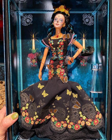 New Mattel Fxd52 Barbie Dia De Los Muertos Day Of The Dead Black 2019