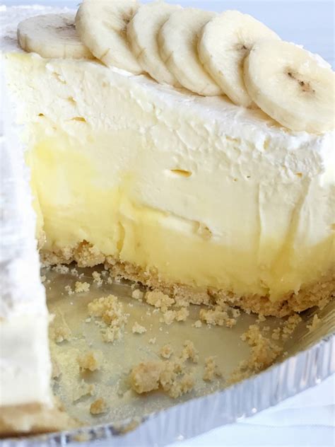 @paula deen no bake banana pudding is hands down one of, if not, the best out there! {no bake, creamy} Triple Layer Banana Pudding Cheesecake ...