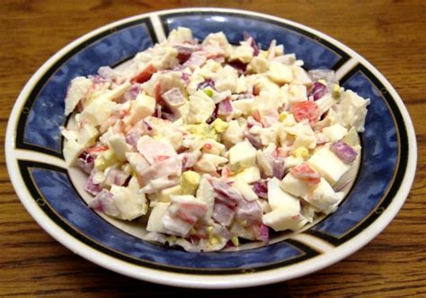 Perfect for lunch, dinner, or on a sandwich! Crab Salad Recipe With Imitation Crab Or Canned Crab Meat - Melanie Cooks