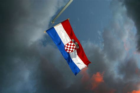 Hrvatska Zastava Danas Slavi 26 Rođendan Drumhr