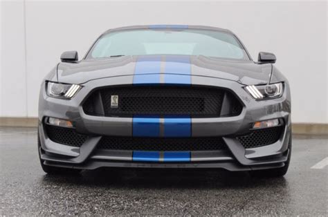 2017 Ford Mustang Shelby Gt350 Fastback In Magnetic Metallic 559 Miles