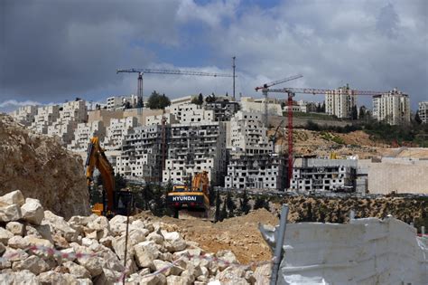 Israel Approves Hundreds Of New Settlement Homes Despite Quartet
