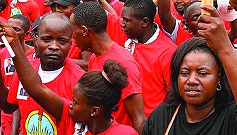 Jornal De Angola Notícias Jovens Enaltecem Em Saurimo Conquistas Da Mulher Angolana