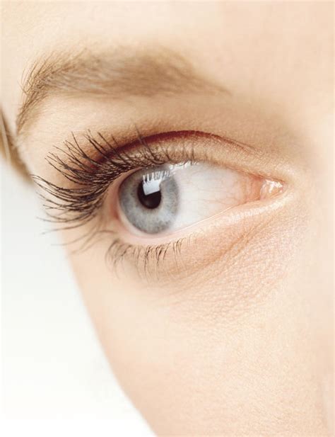 Long Eyelashes Men What Doctors Want You To Know