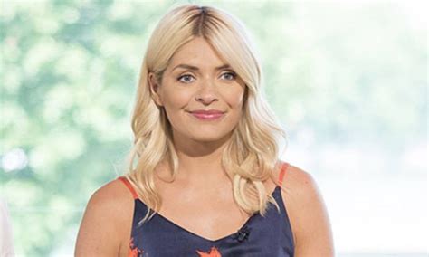 Holly Willoughby Slammed By Fans Holly Willoughby Asian Skincare