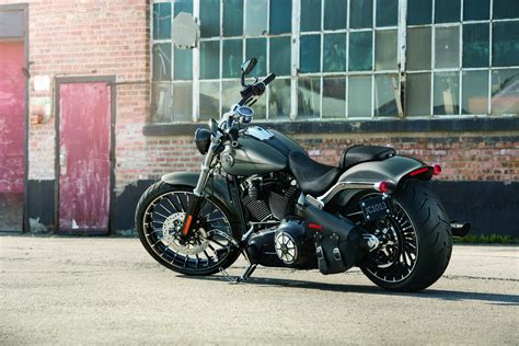 Harley Davidson Breakout Mirror Online