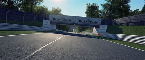 Furthermore, the british gt pack dlc adds more than 40 new liveries and 70 drivers from the 2019 season, together with a dedicated. Check Out Brands Hatch in These New Assetto Corsa ...