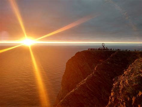 Icelands Midnight Sun A Guide To Experiencing This Natural Event