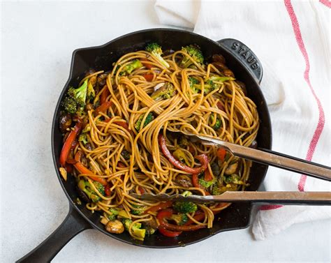 Nutrition content, essential nutrients, low carbs, full for longer. Healthy Meal Ideas - Stir Fry Noodles - Fast, Healthy ...