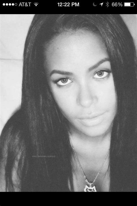 Aaliyah Aaliyah Cross Necklace Nose Ring Instagram Posts Girl Fan