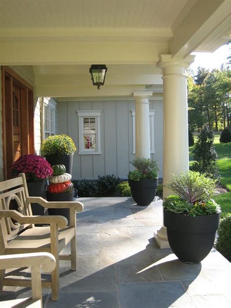 28 Striking Front Porch Plants Ideas To Boost The Curb Appeal