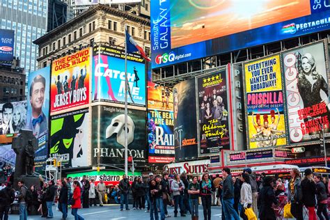 Governor Hochul Celebrates 100000 Broadway And Off Broadway Tickets