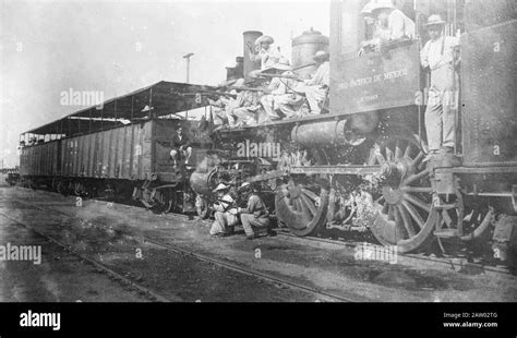 Mexico Fed Armored Train Between Ca 1910 And Ca 1915 Stock Photo