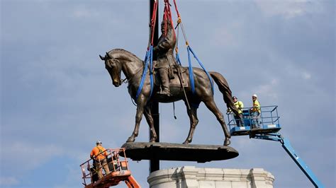 Virginia Removes Robert E Lee Monument From State Capital Complex