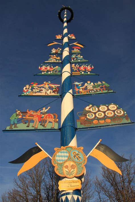 Hotel am maibaum is ideally situated at küntroperstraße 163 in neuenrade just in 3.8 km from the centre. 53 best maibaum images on Pinterest | Germany, Austria and ...